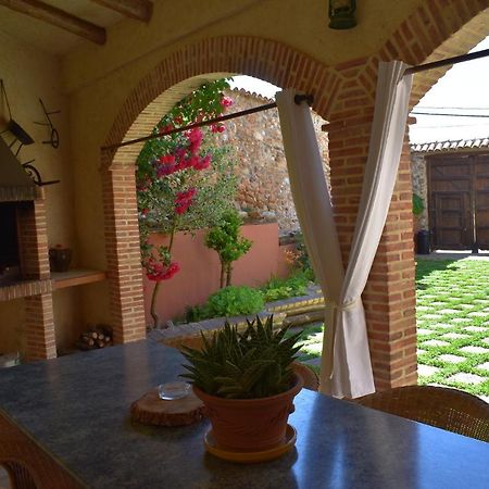Villa La Casa del Azafrán Villanueva del Rebollar de la Sierra Exterior foto